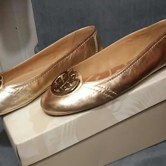 Tommy Bahama Athens Floral flats - Picture 2 of 8